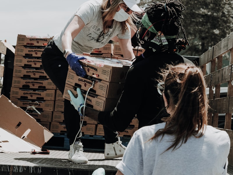 HR technology teams collaborating on integrated wellness solutions